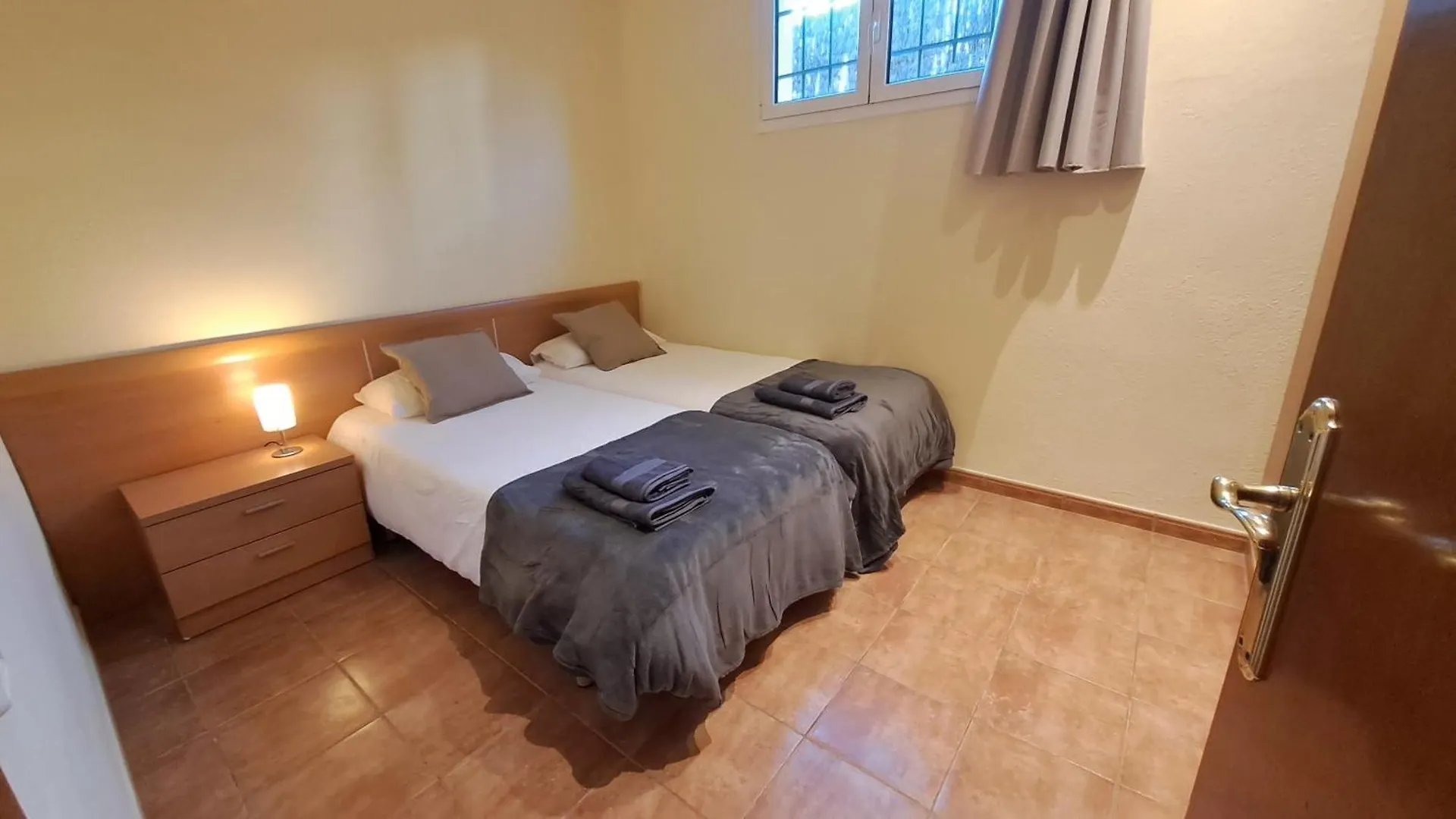 Villa Magnolia L'Escala 1, Casa Con Piscina Y Barbacoa A 300M De La Playa