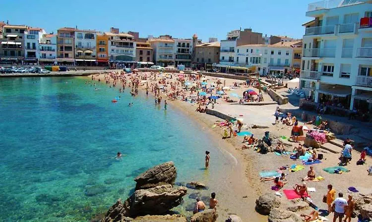 Villa Magnolia L'Escala 1, Casa Con Piscina Y Barbacoa A 300M De La Playa